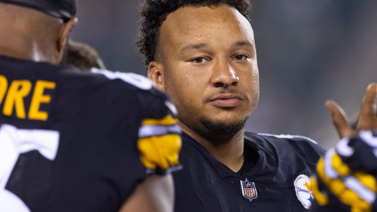 Ex-Steelers OL Kendrick Green signs with Browns ahead of Week 17 game