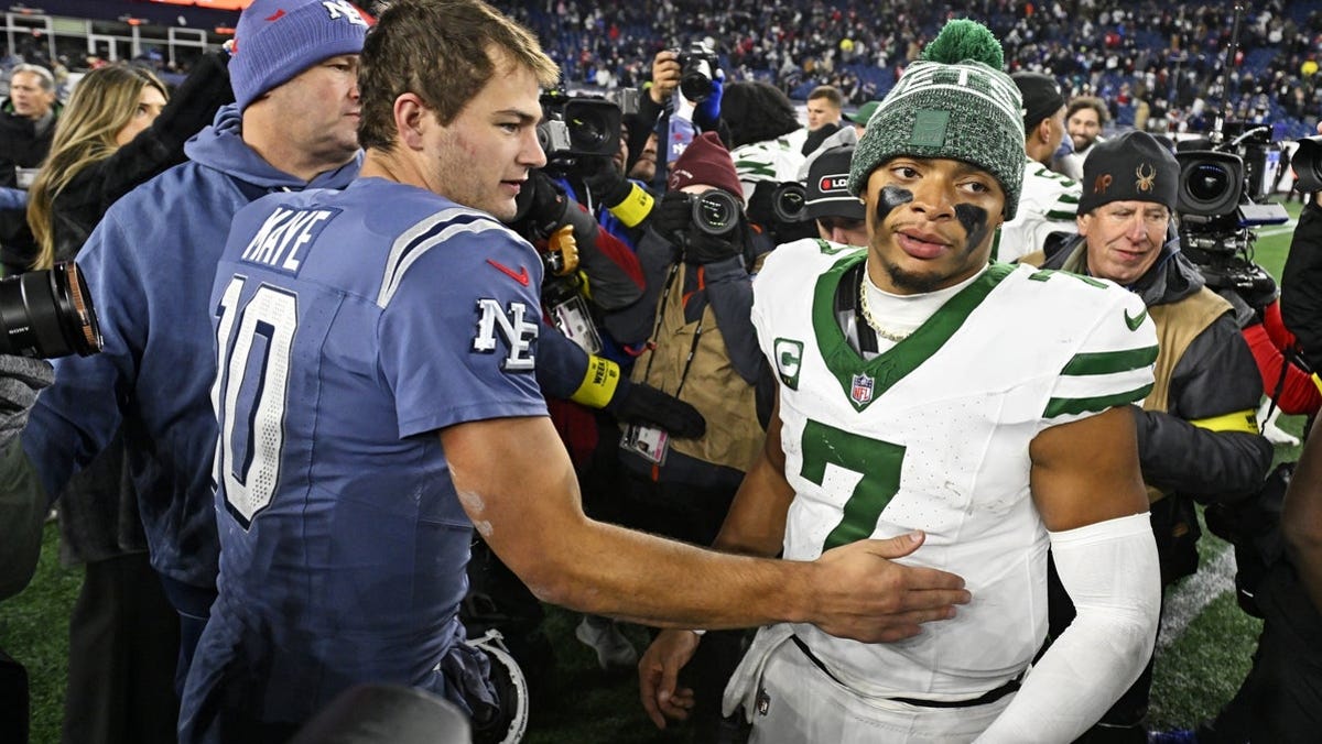 Justin Fields injury update, status vs. Dolphins in Week 14