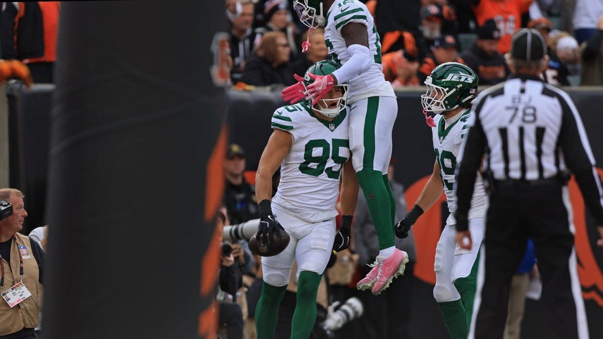 Get tickets to see Tyler Johnson vs. the Patriots