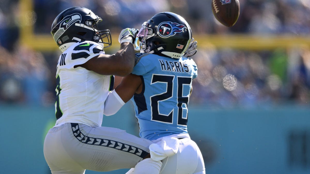 Tennessee Titans place Marcus Harris on IR, elevate Kemon Hall for Week 17