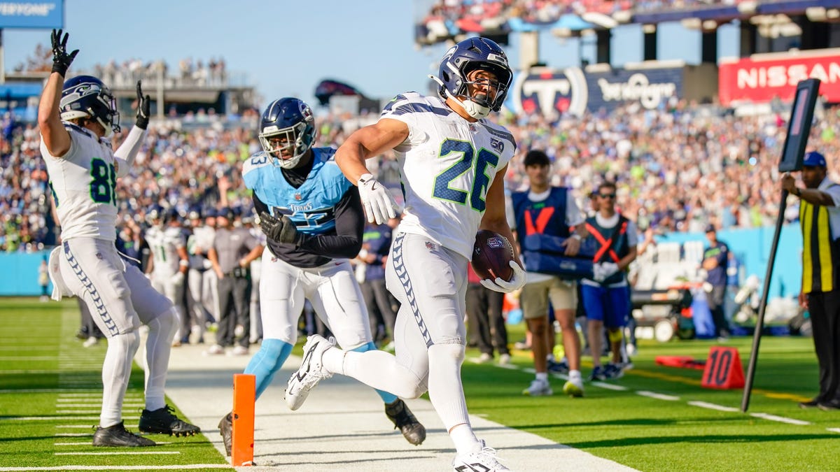 Which former Bruins will we see in the NFL playoffs this year?