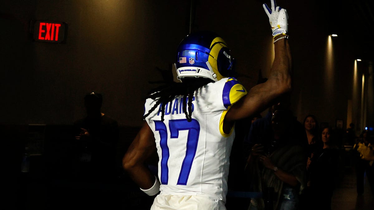 Sean McVay gives update on Rams WR for Week 15