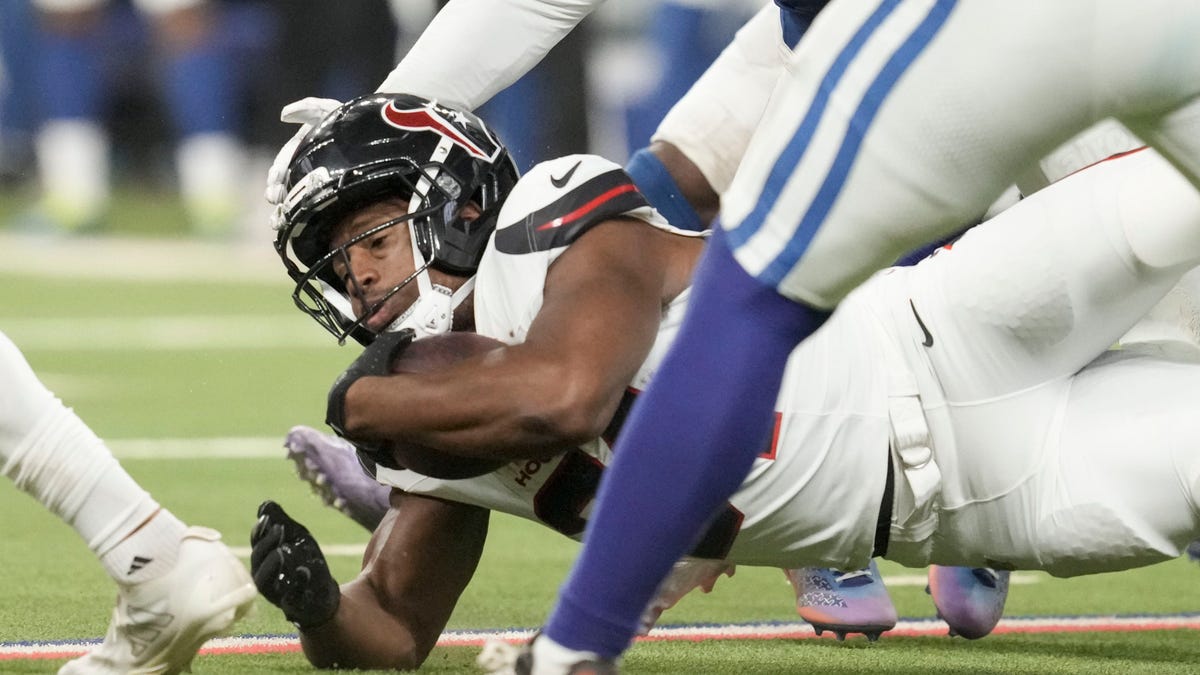 Texans still "in the hunt" after Week 13's win