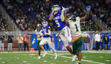 Cass Tech vs Catholic Central score updates, MHSAA football D-1 final