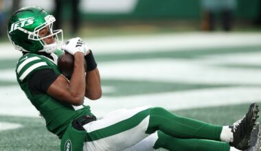 Jets' AD Mitchell jokes about Tyrod Taylor after career day vs Falcons