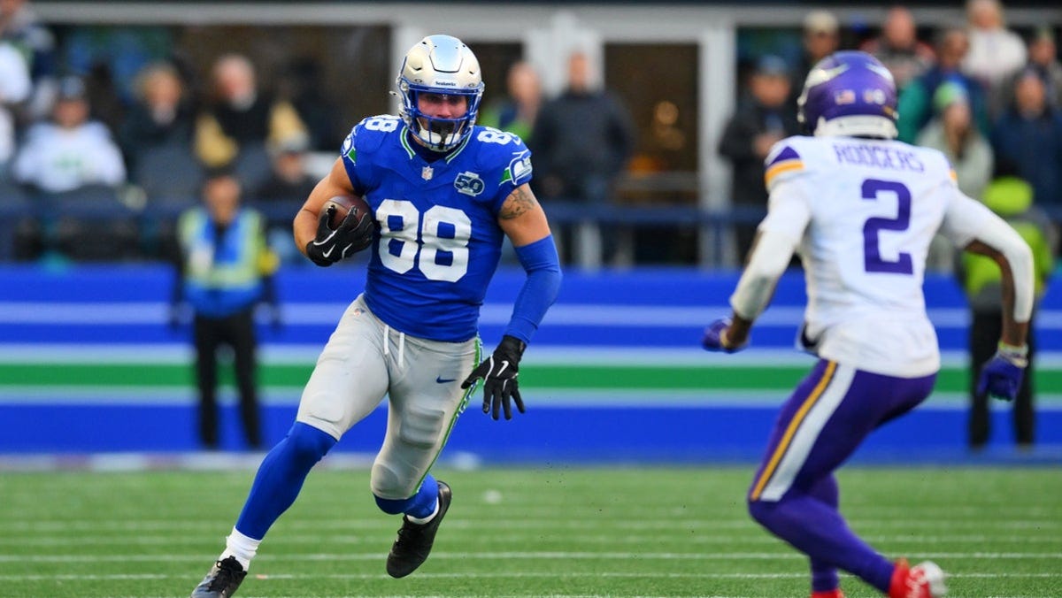 AJ Barner injury update, status vs. Falcons in Week 14