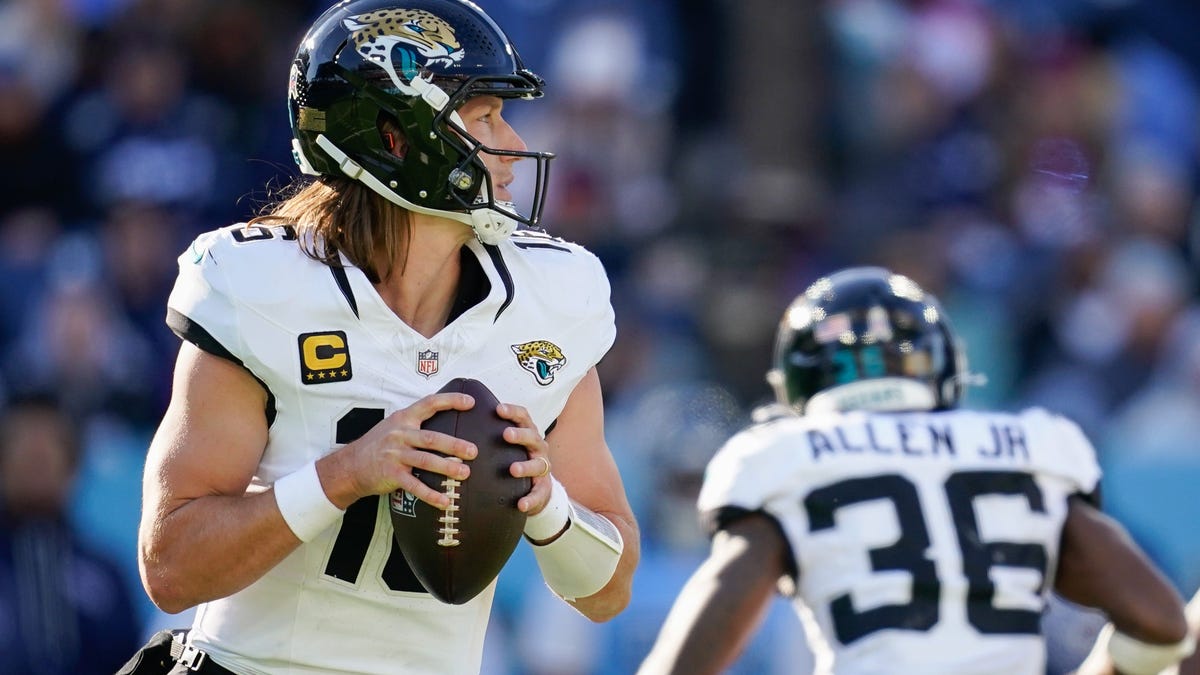 Experts pick Week 14 winner between Jaguars and Colts