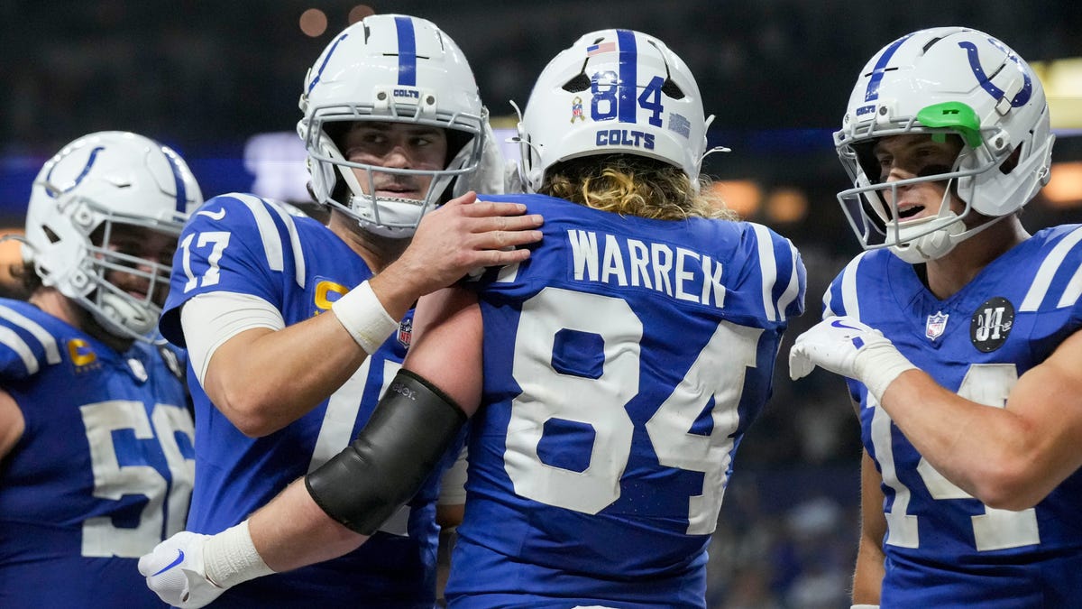 Which team has upper hand in crucial Week 14 game?