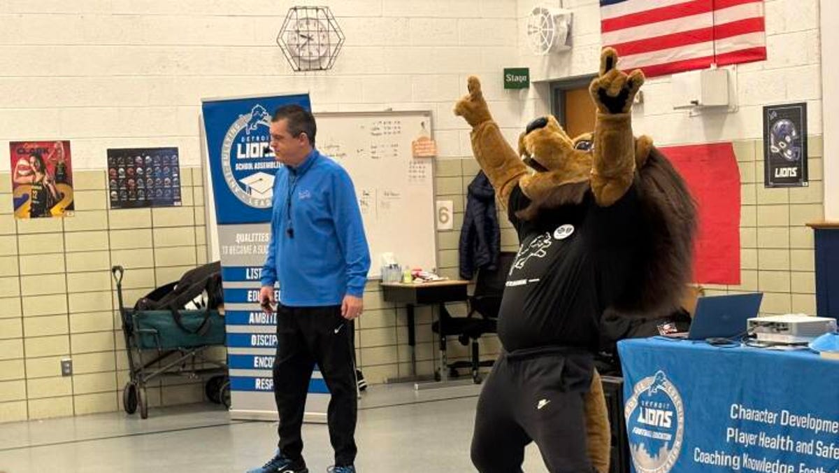 Detroit Lions bring leadership program to Eyler Elementary