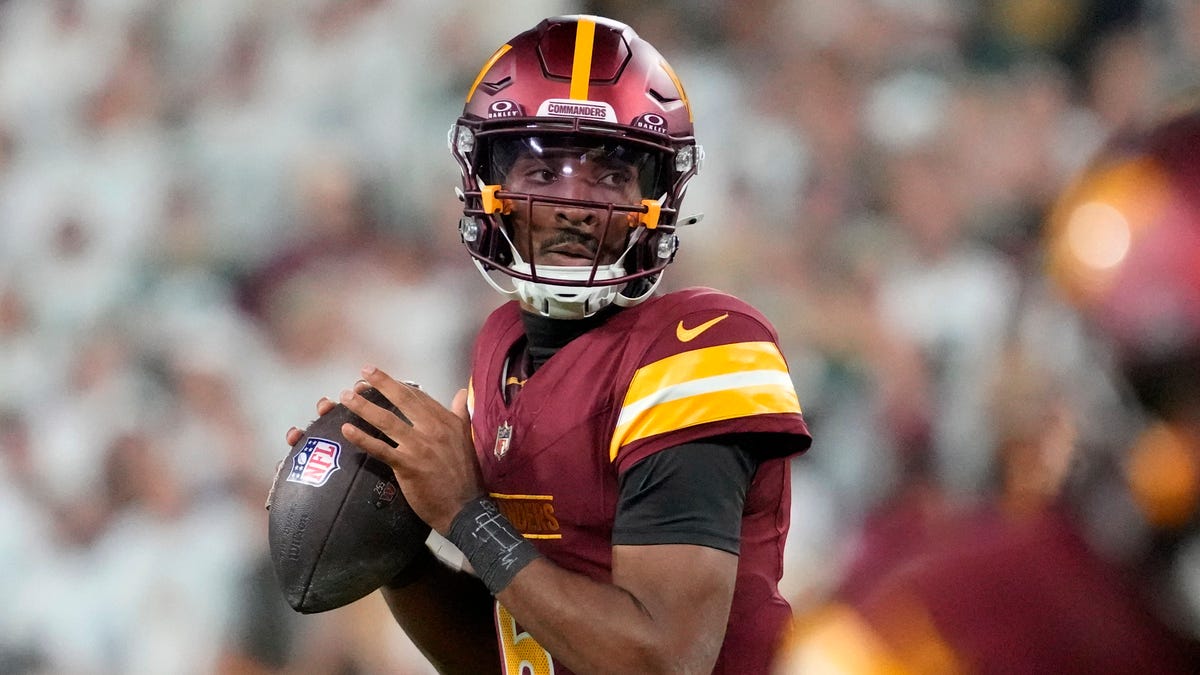 Commanders at Vikings odds, picks and predictions