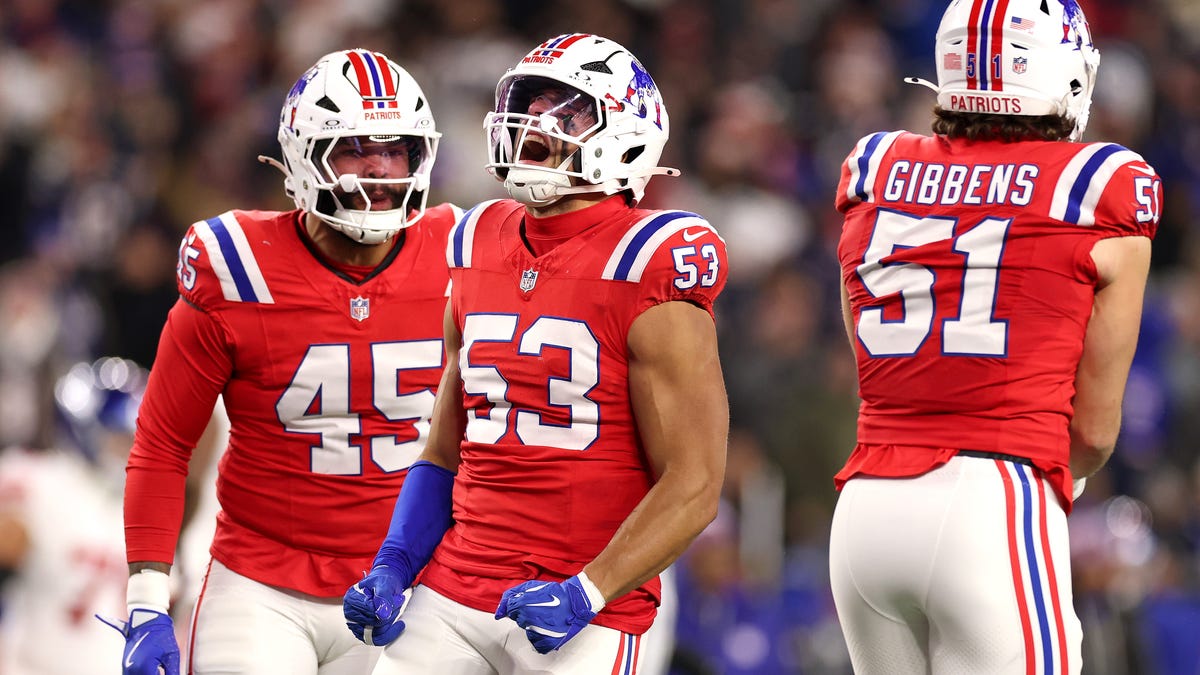 Christian Elliss got 'crazy messages' after hit on Giants' Jaxson Dart