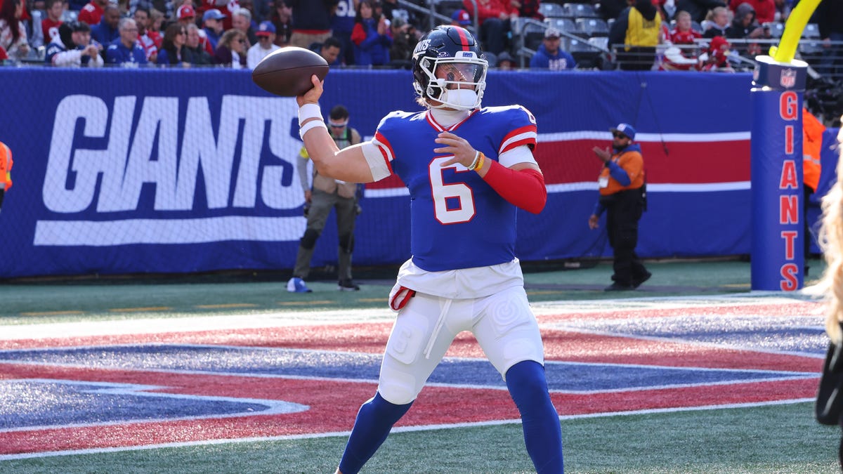 NY Giants vs Commanders predictions. Expert picks for NFL Week 15 game