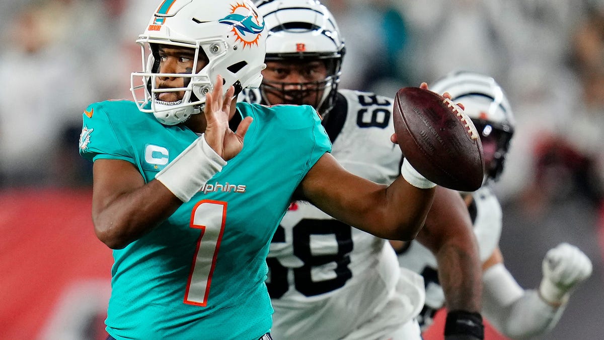 Dolphins vs. Bengals flexed out of 'Sunday Night Football' in Week 16