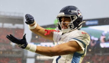 Get tickets to see Chimere Dike vs. the 49ers