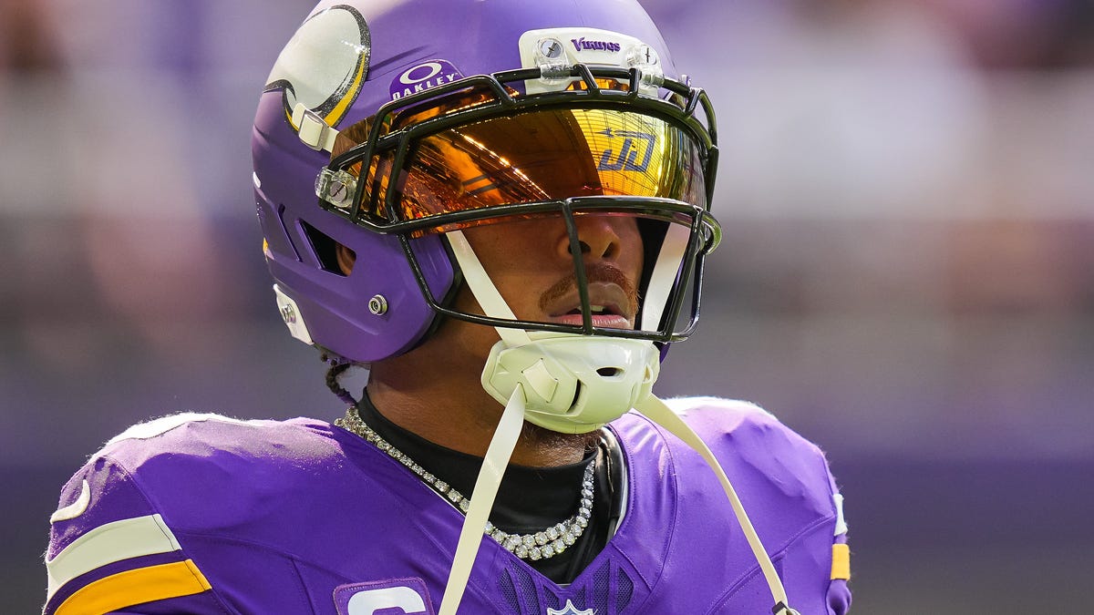 Can the Vikings find momentum to steal a playoff spot?