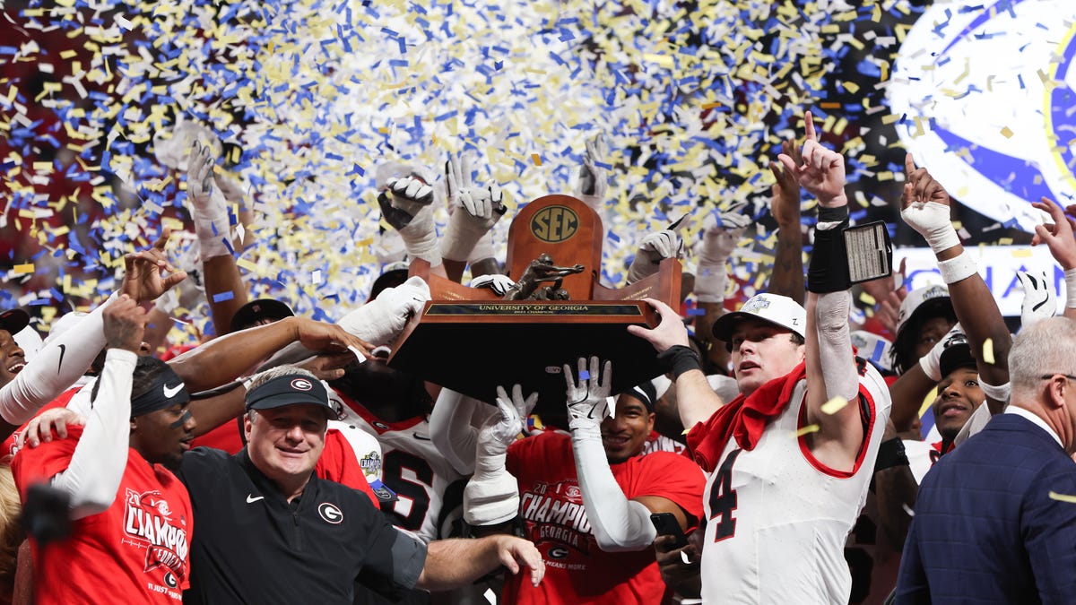 Gear up for the Georgia Bulldogs in the 2025 College Football Playoff