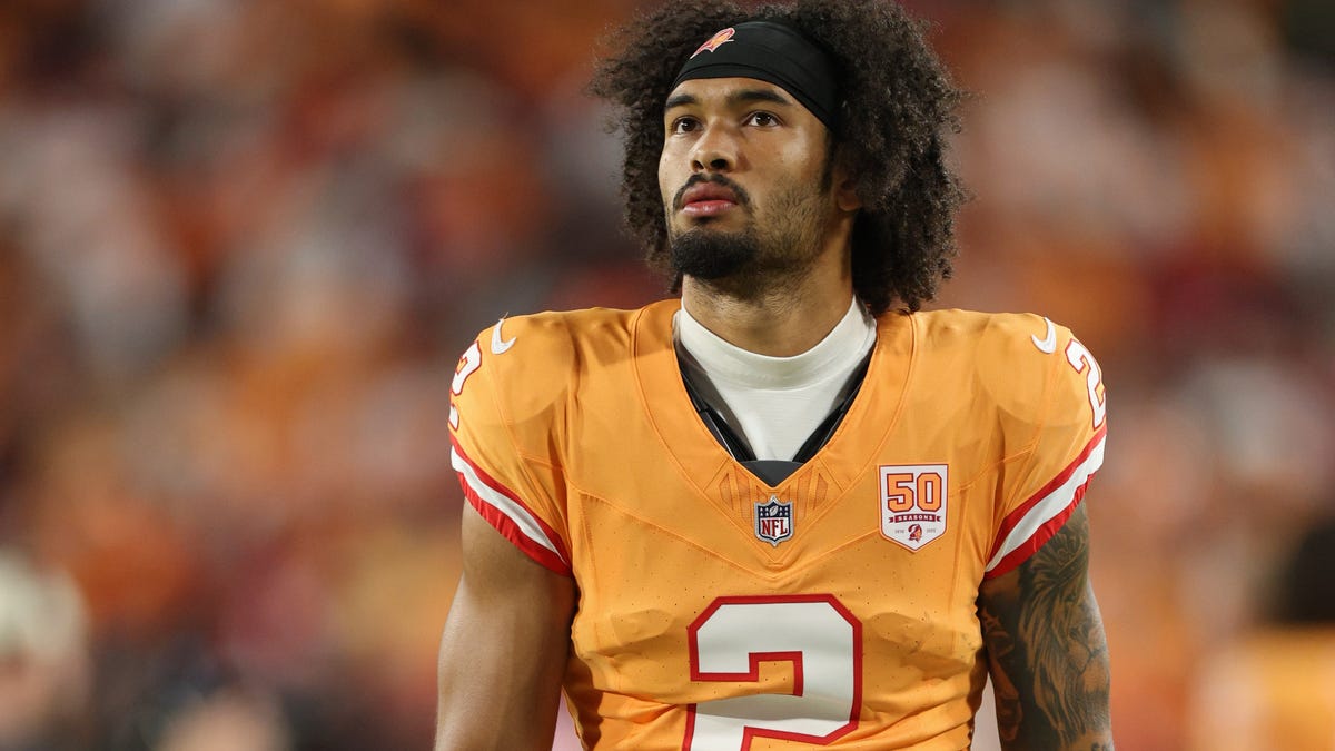 Where do the Bucs hold an advantage against the Panthers in Week 16?