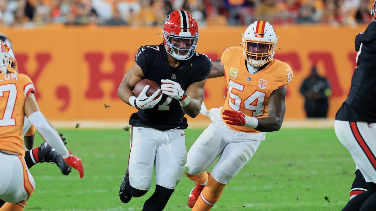 Falcons' Bijan Robinson apologizes for using slur on TNF broadcast