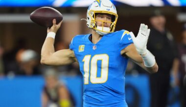 Chargers at Chiefs odds, picks and predictions