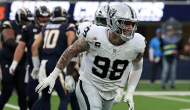 Raiders at Eagles odds, picks and predictions