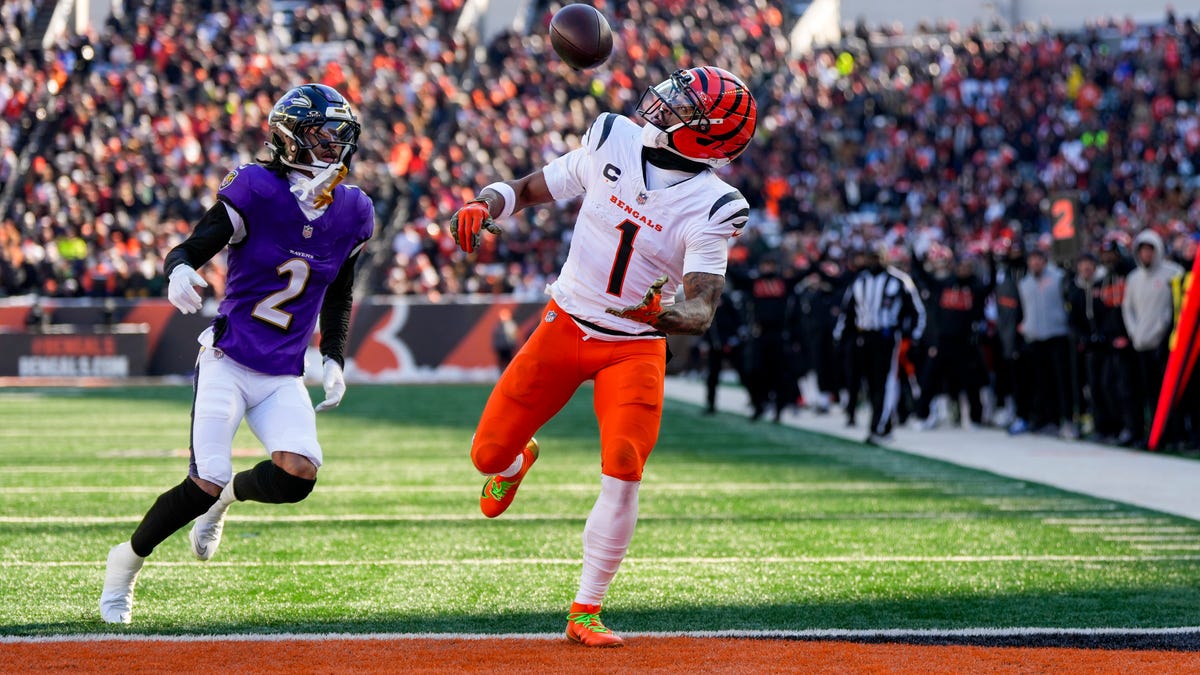 Ja'Marr Chase addressed the coaching staff during his weekly press conference. What to know