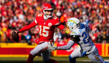 Chargers' Tony Jefferson ejected for hit on Chiefs' Tyquan Thornton