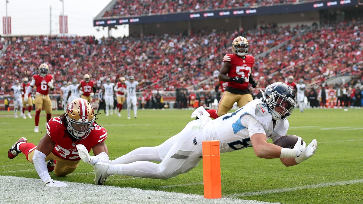 Cam Ward, Titans can't keep up with Brock Purdy, high-flying 49ers