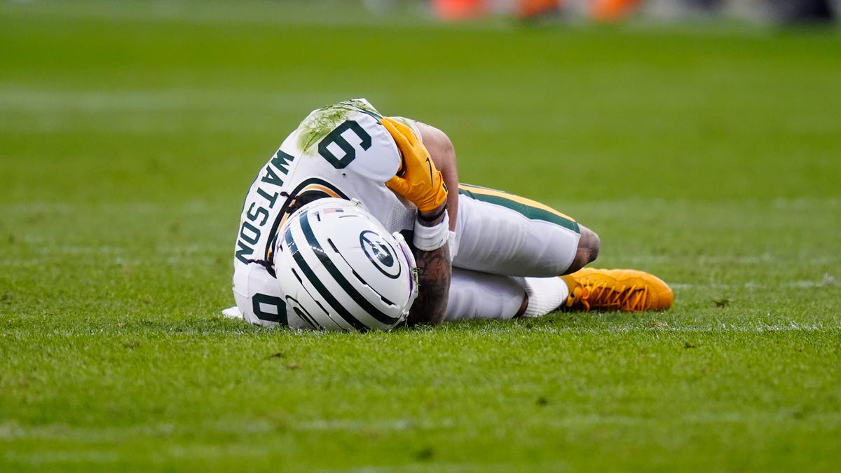 Packers wide receiver hurt vs Broncos