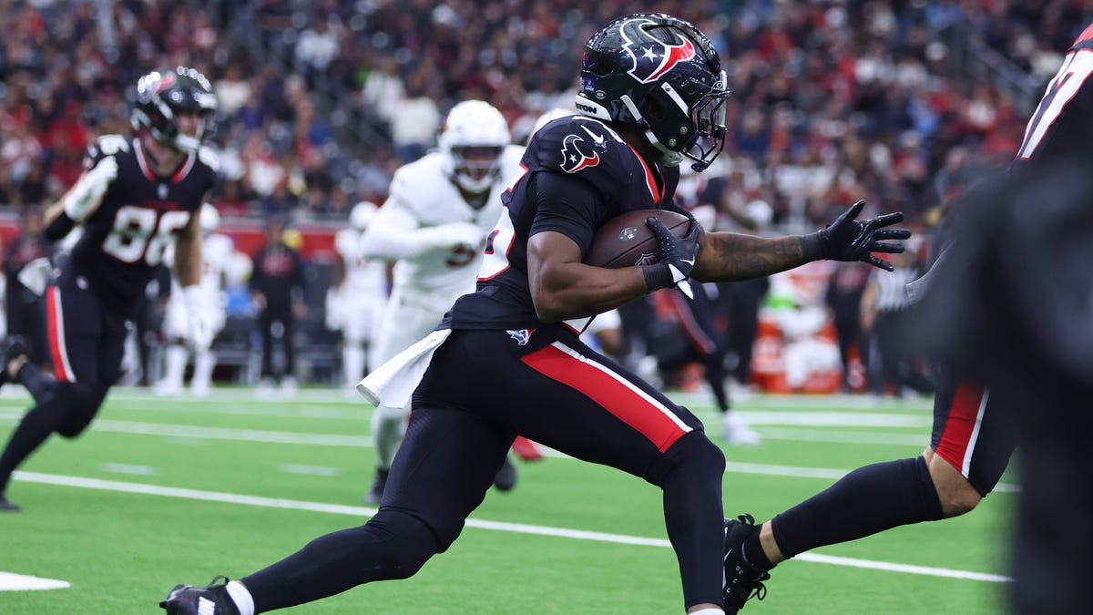 Texans promote Jawhar Jordan from practice squad after breakout game