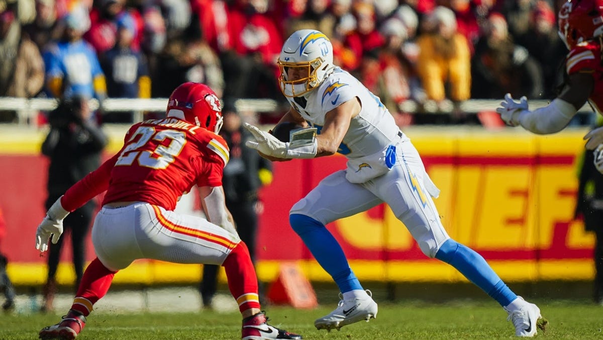 Justin Herbert player props odds, tips and betting trends for Week 16