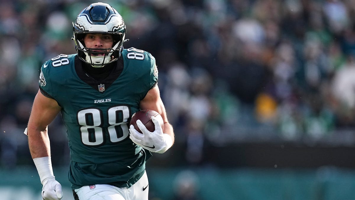 NFL Saturday opens with Eagles, closes with Packers; how to watch