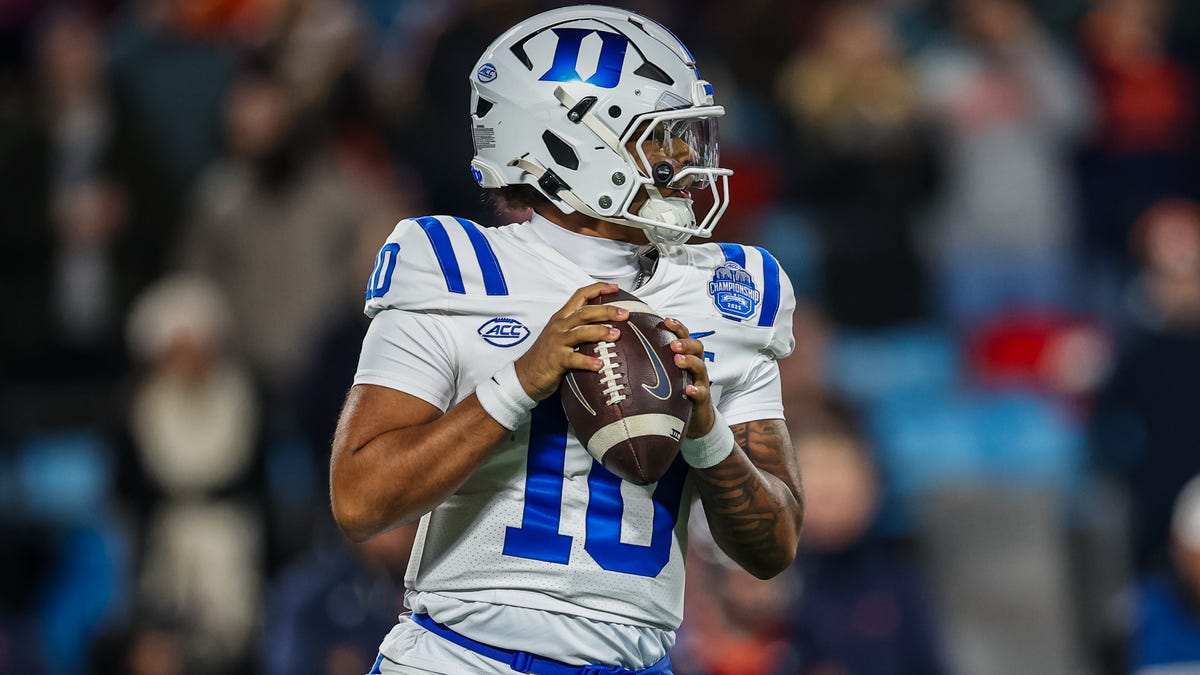 Forget NFL, many elite players can now make more money in college