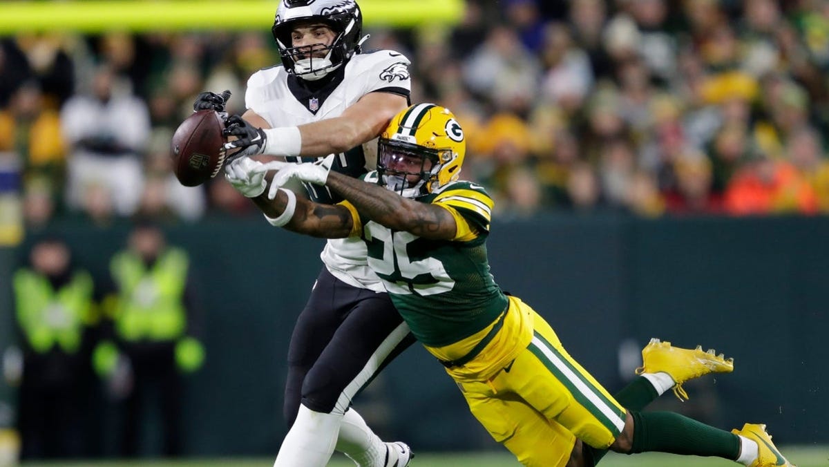 Eagles vs. Commanders odds, tips and betting trends