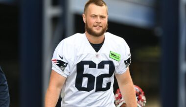 Arizona Cardinals bring in long snapper, punter for tryout