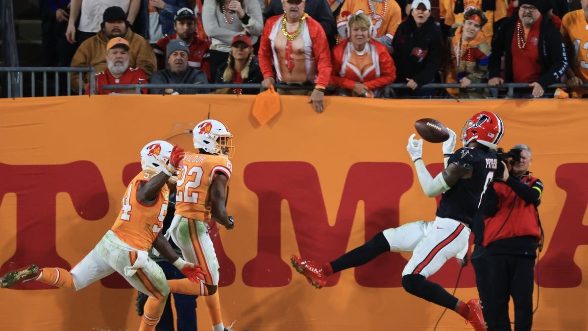 Falcons vs. Cardinals live stream, TV channel, start time, odds