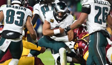 Eagles win NFC East, end Cowboys' hopes