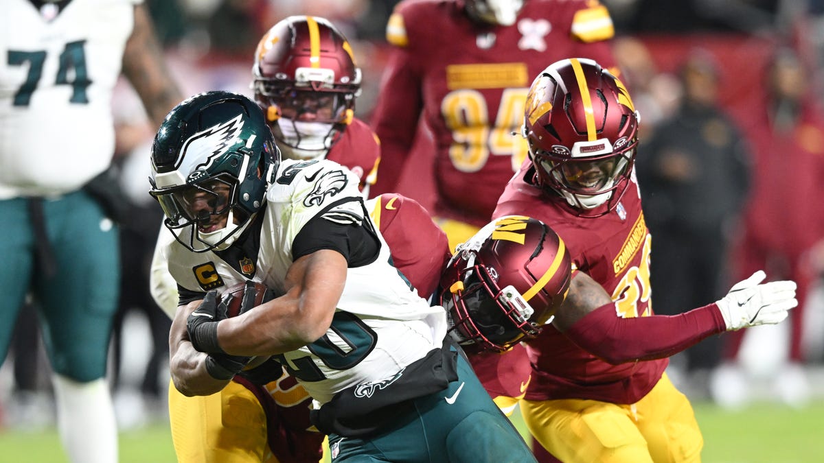 Quick facts, stats from Week 16 loss to Eagles