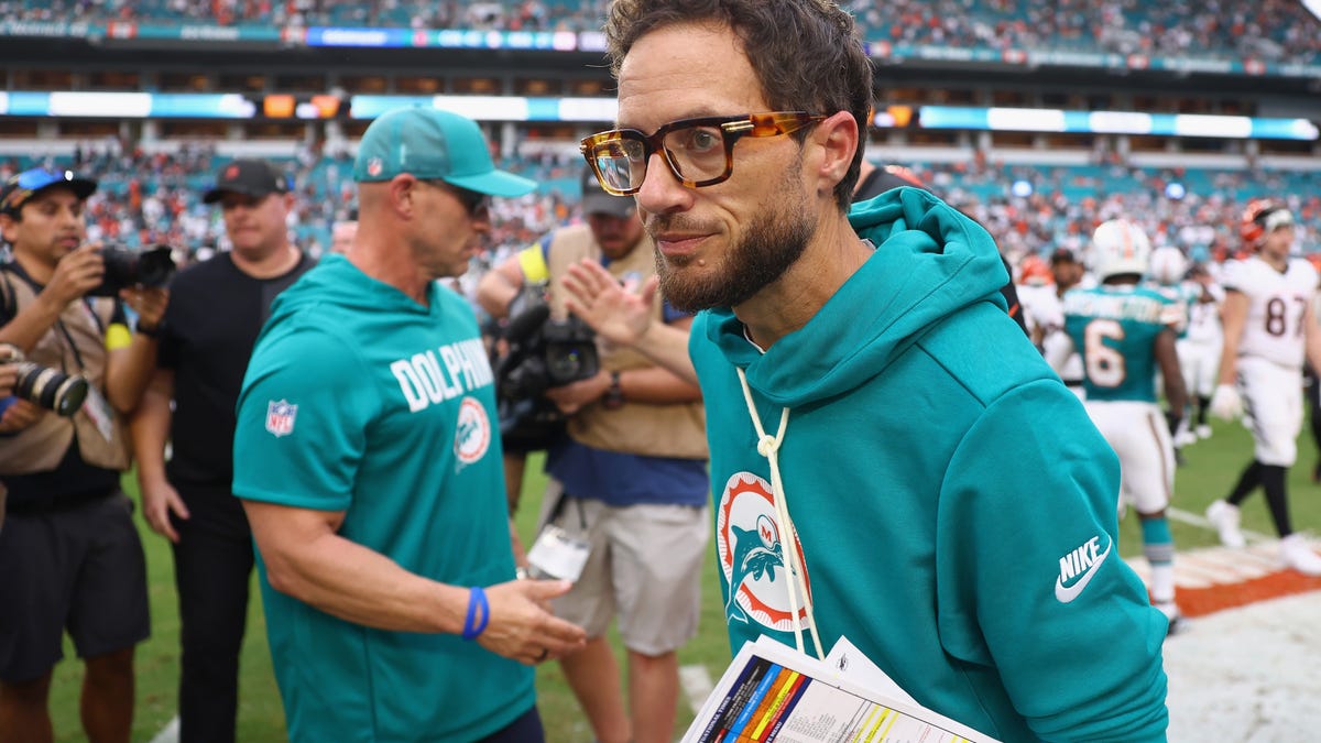 Dolphins at No. 11 after back-to-back losses