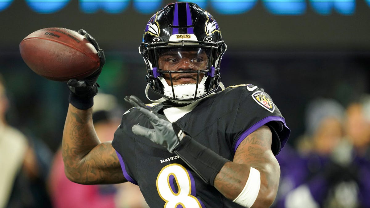 Is Ravens quarterback playing vs Packers?