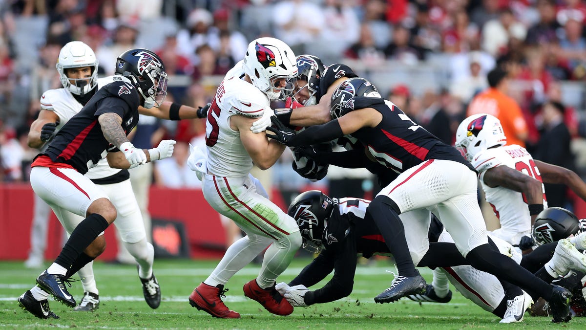 Trey McBride's record-setting streak ends vs. Falcons