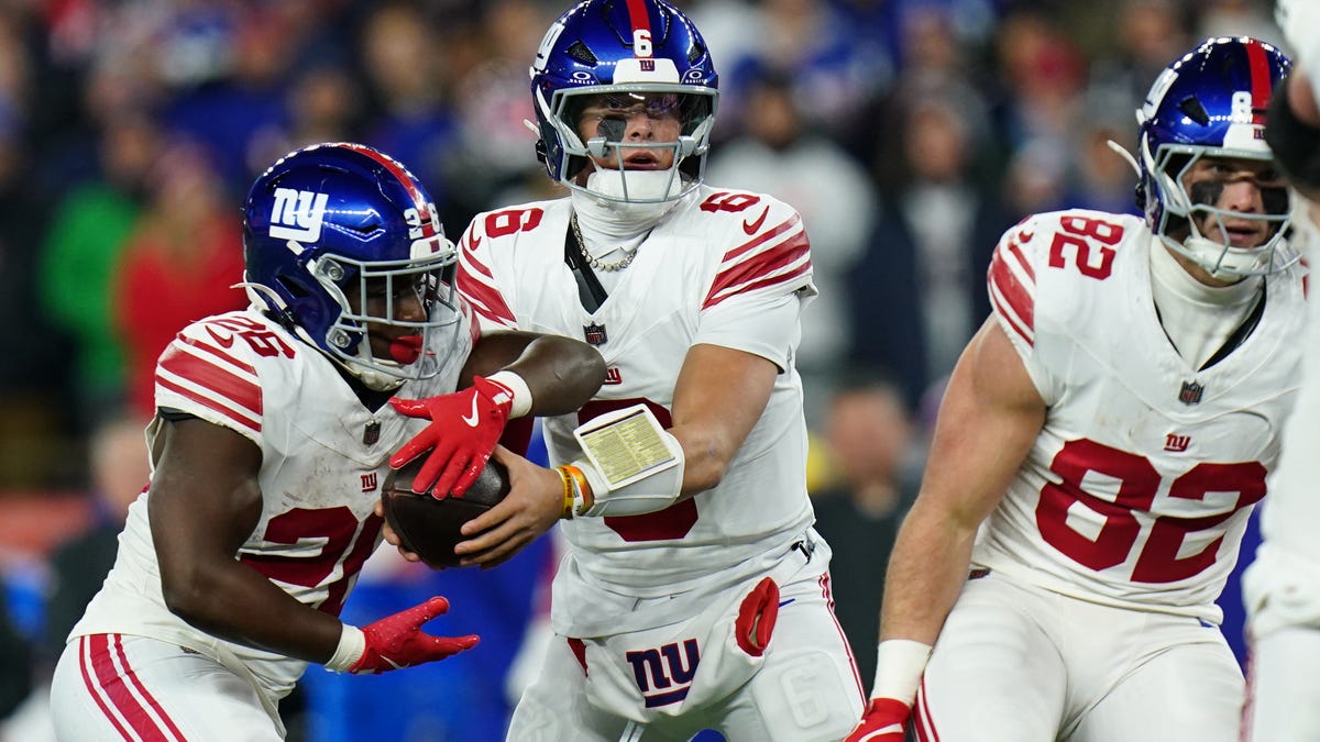 NY Giants vs Raiders predictions. Expert picks for NFL Week 17 game