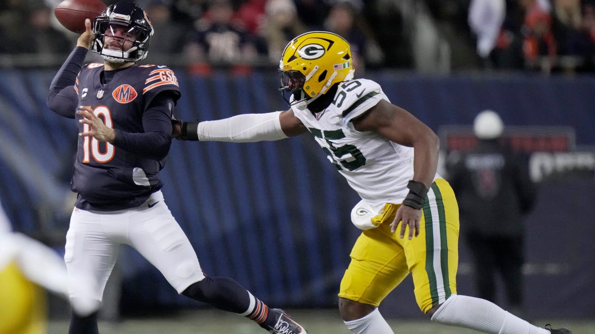 Who will win the NFC North? Bears or Packers to break title drought