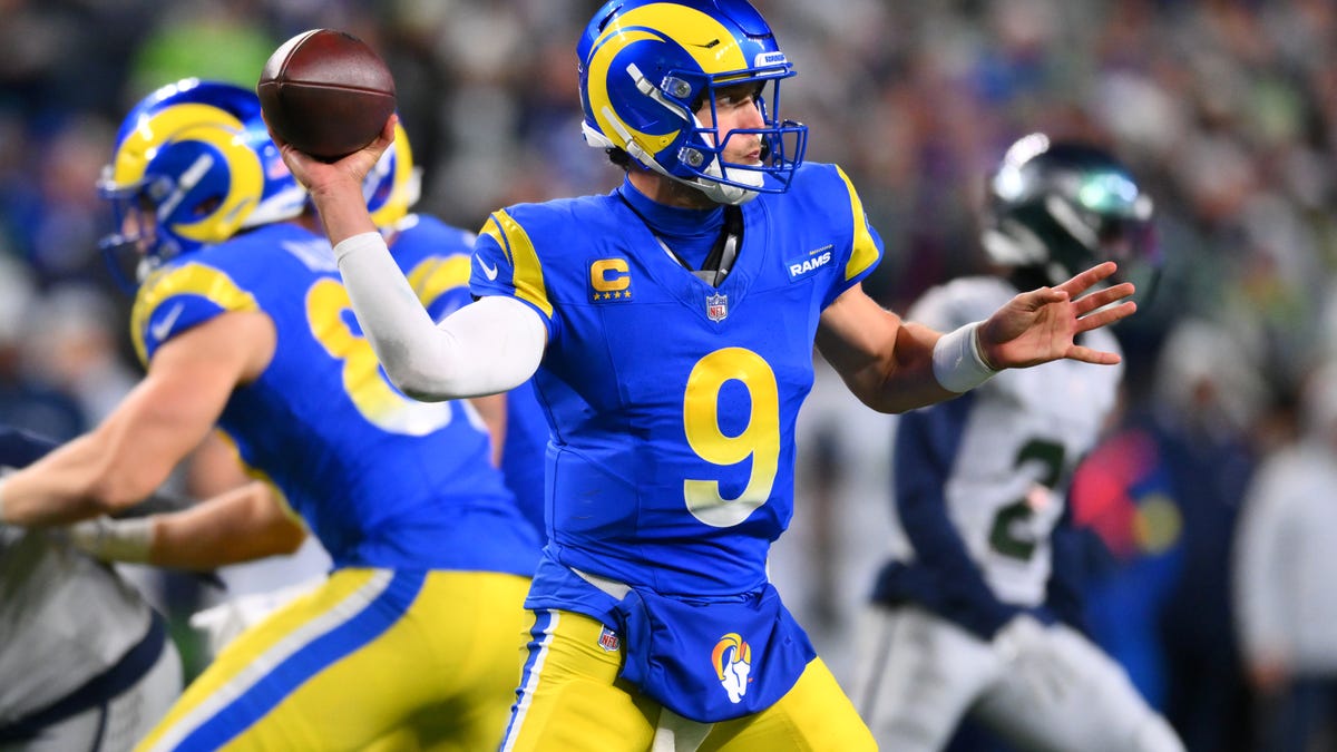 Predictions, picks and odds for Monday Night Football