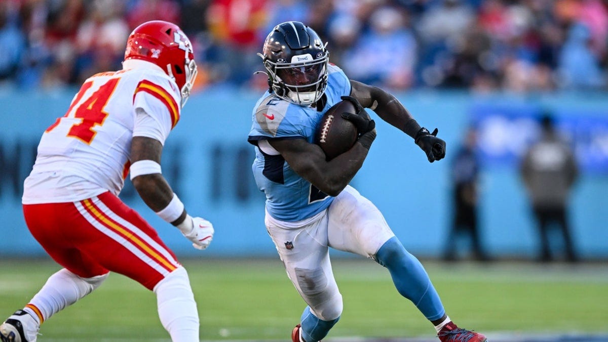 Tyjae Spears player props odds, tips and betting trends for Week 17