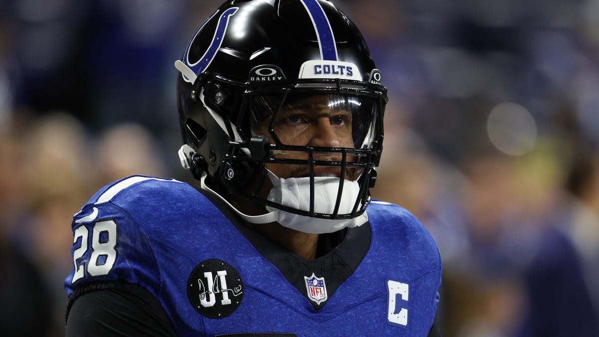 NFL execs highlight play of Colts' RB Jonathan Taylor, TE Tyler Warren