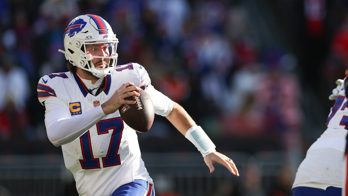 Latest on Bills QB ahead of game vs. Eagles