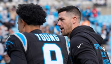 What are the playoff-clinching scenarios for the Panthers in Week 17?