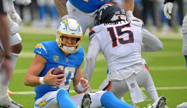 Broncos open as big favorites vs. Chargers in Week 18