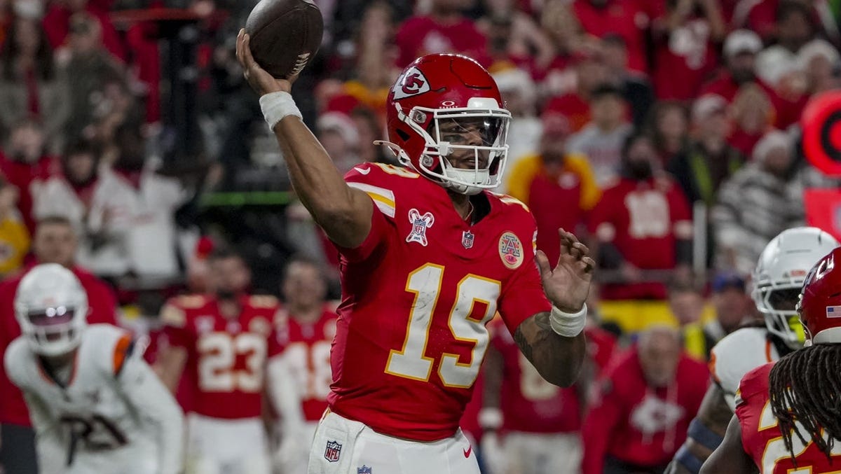 Get tickets to see Chris Oladokun vs. the Raiders