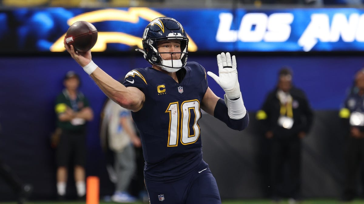 Justin Herbert to rest against Denver Broncos in Week 18